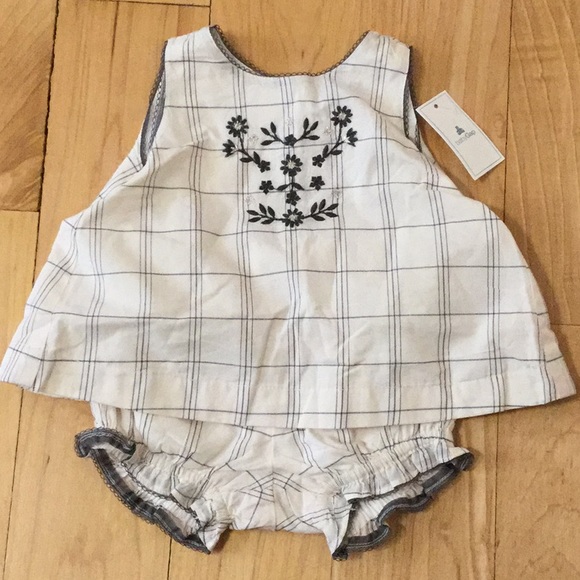 GAP Other - NWT baby gap infant girl outfit 3-6months 🐚
